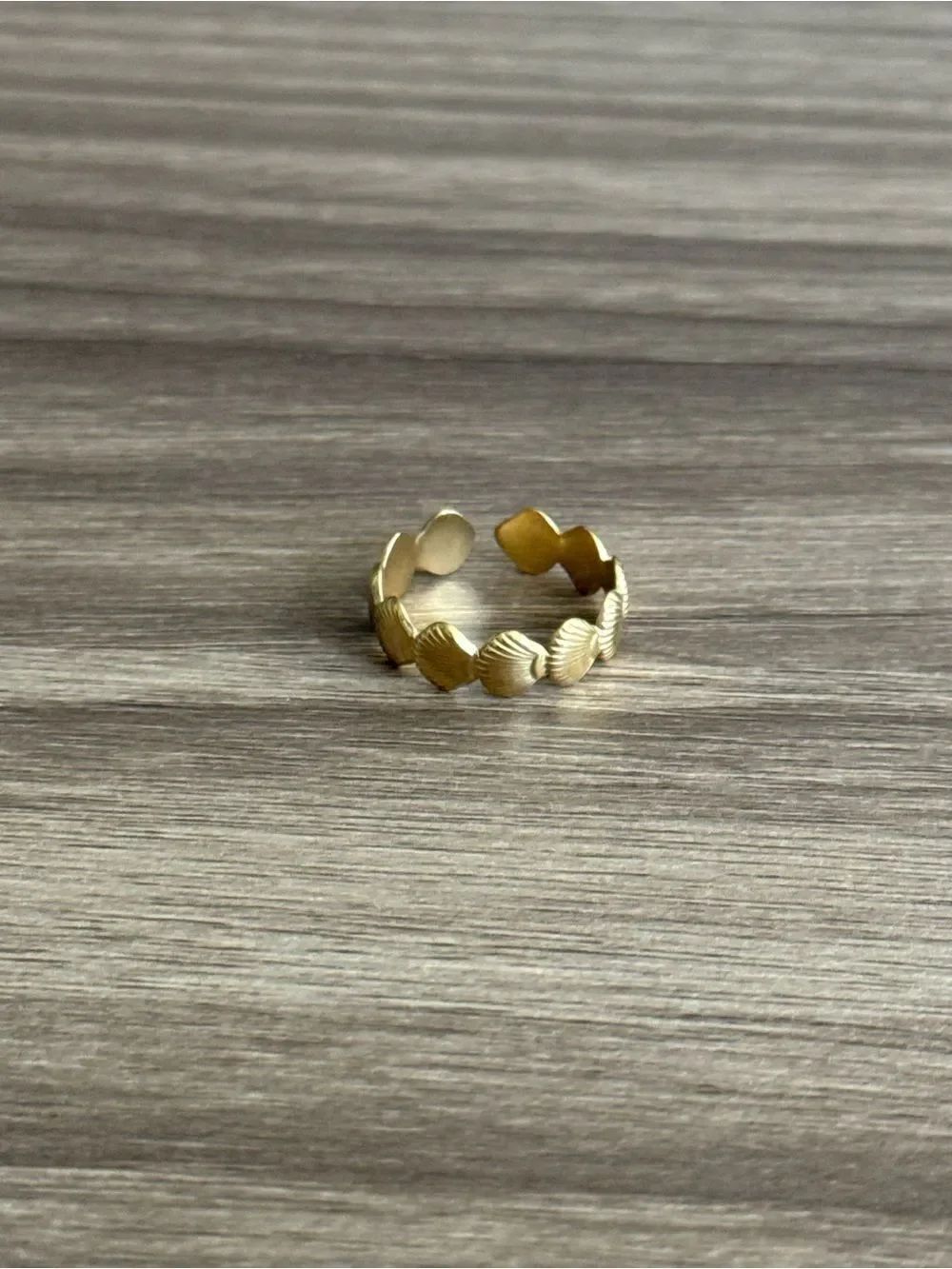 Shell Motif ring Q1046 - Picture 3 of 6
